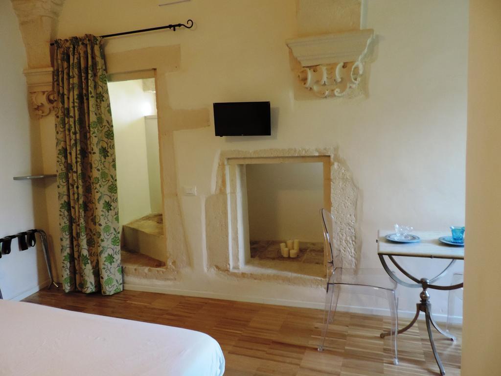 Casa Adele - Dimora Del 1700 Nel Centro Storico Bed & Breakfast Martina Franca Dış mekan fotoğraf